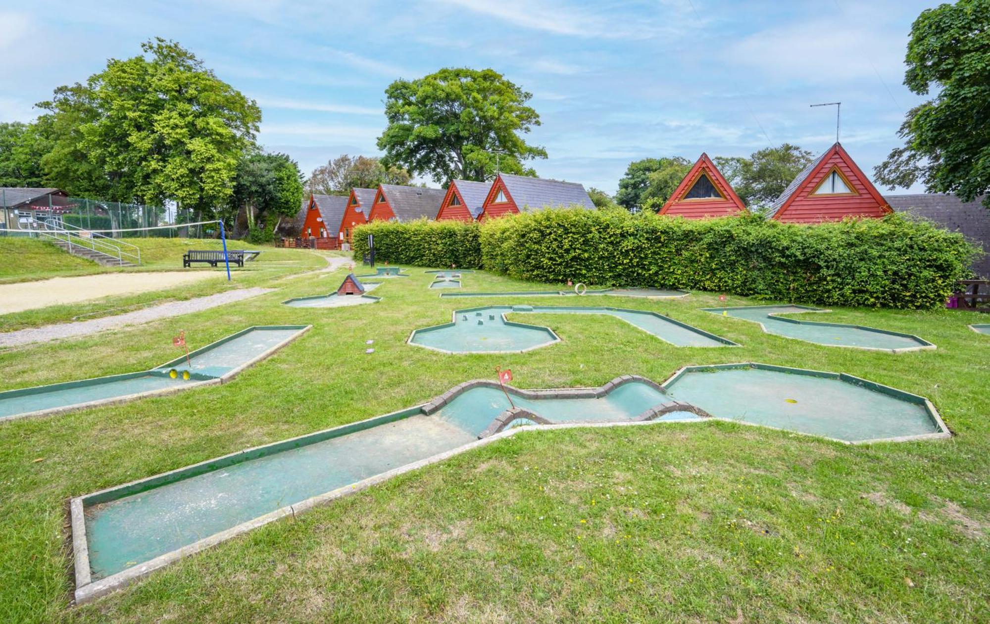 Villa Front Line Chalet With Open Sea Views & Swimming Pool In Kingsdown No14 Exterior foto