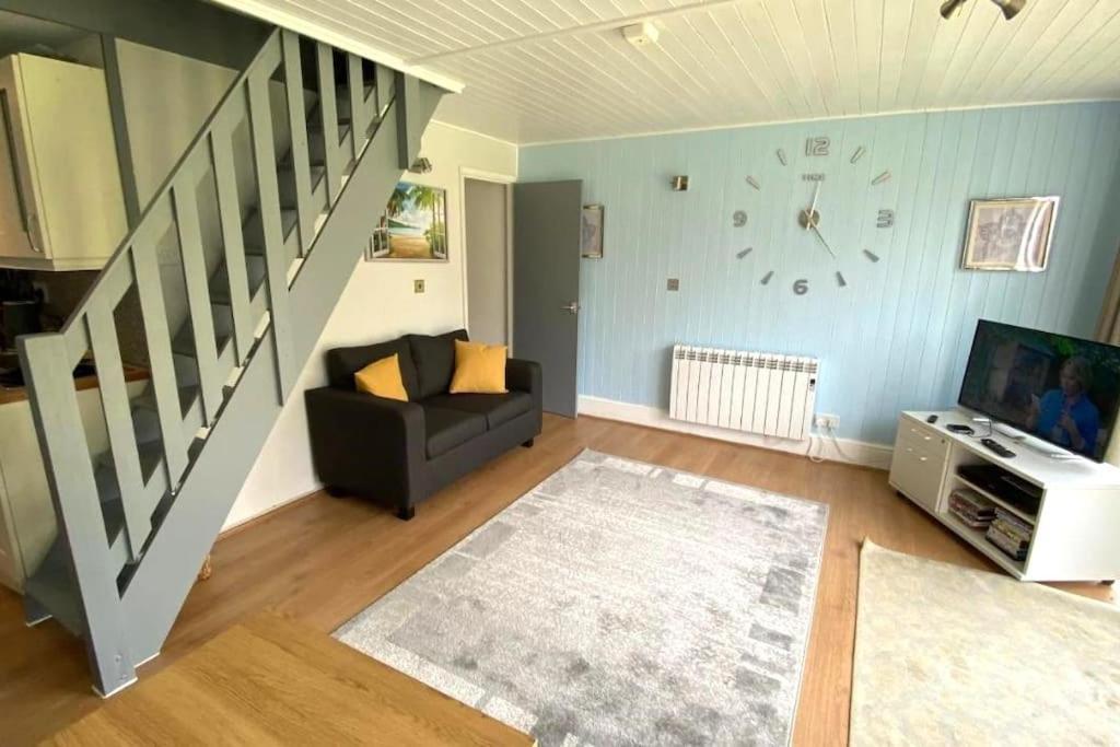 Villa Front Line Chalet With Open Sea Views & Swimming Pool In Kingsdown No14 Exterior foto